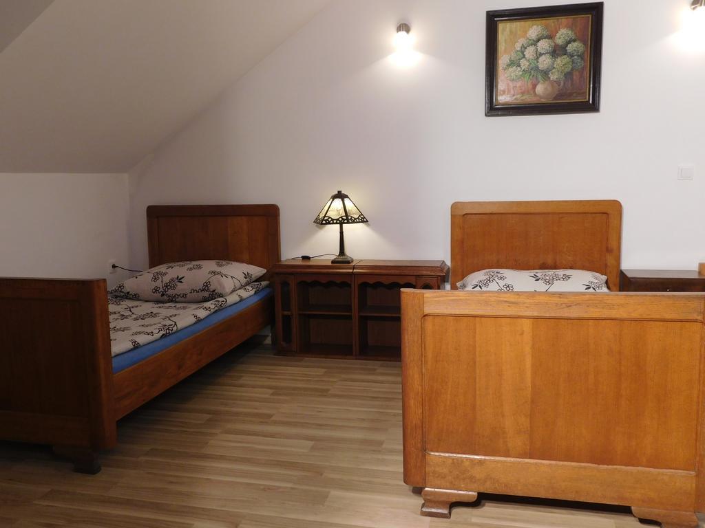 Agroturystyka Pod Czarna Sosna Bialy Lug Exterior foto